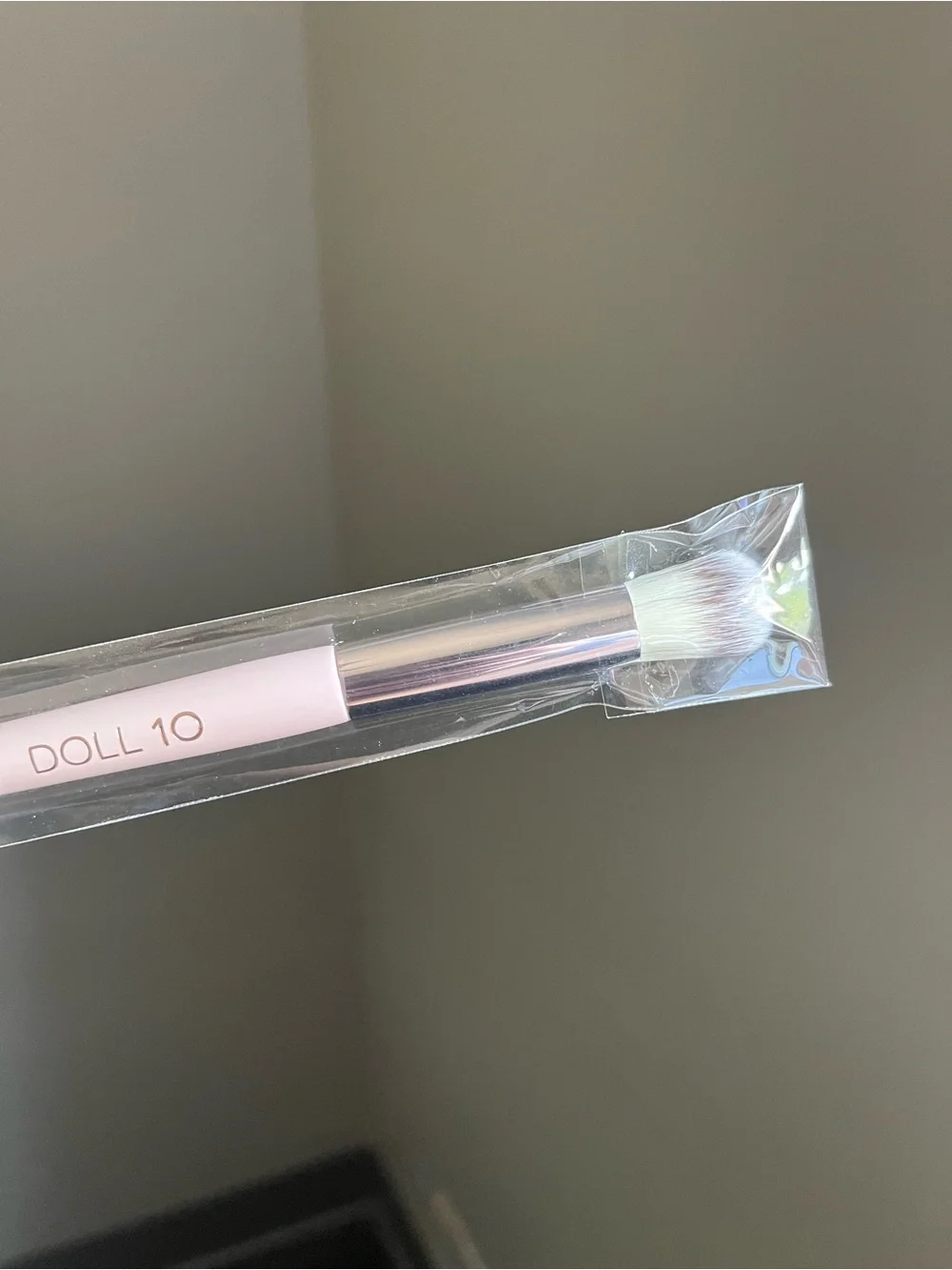 DOLL 10 Dual-Ended Consealer Brush